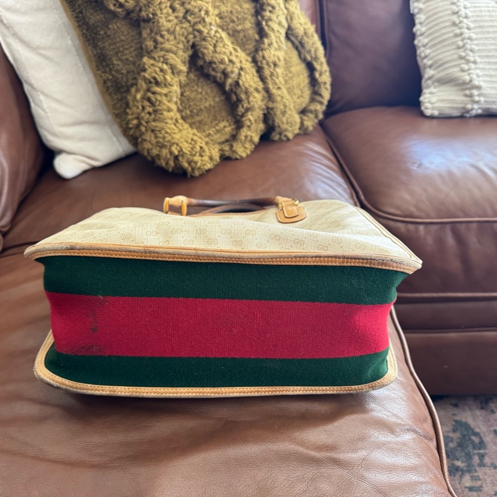 Vintage Gucci Beige Leather Canvas Shoulder Bag with Red and Green Stripe - Picture 7 of 16